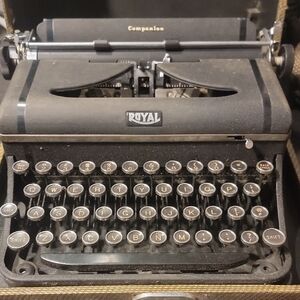 Royal Companion Black Typewriter